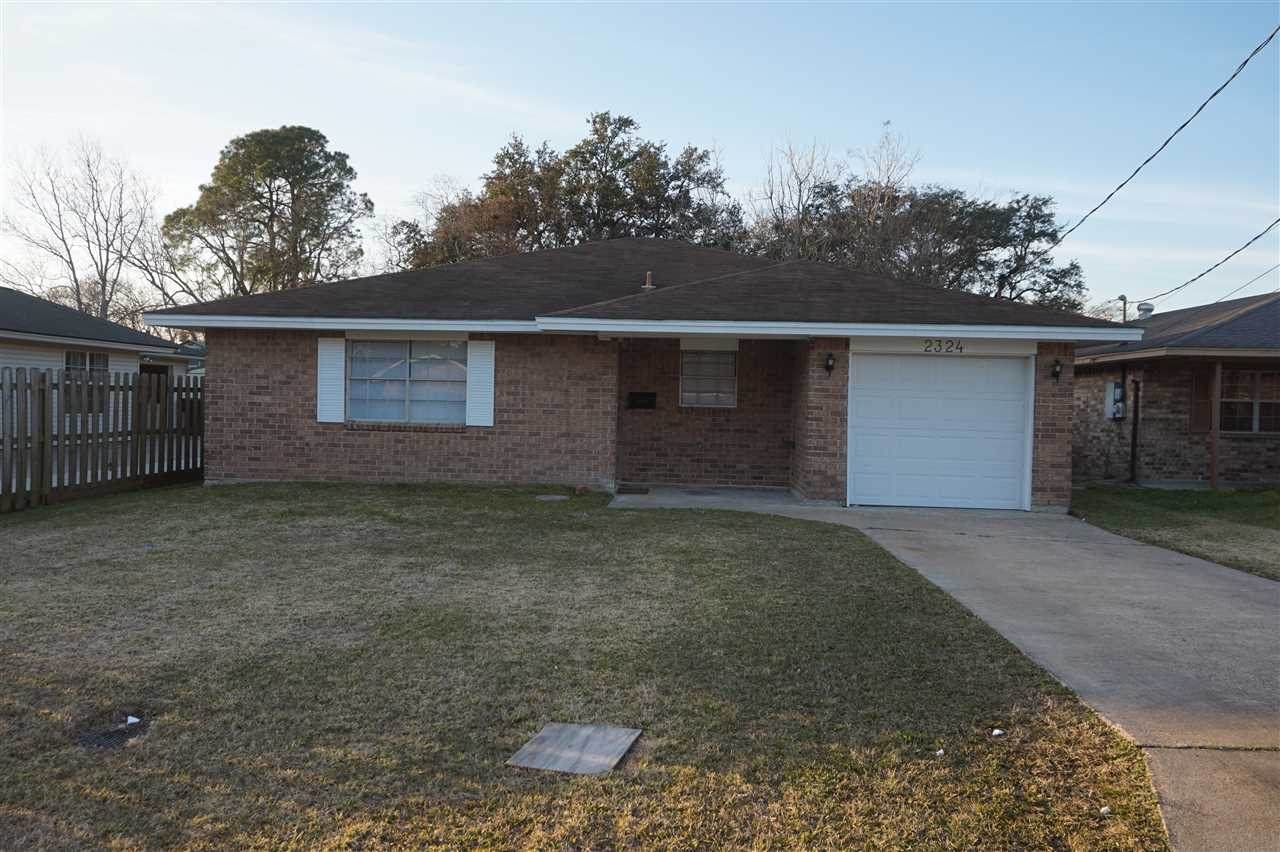 2324 Ave B - Photo 1