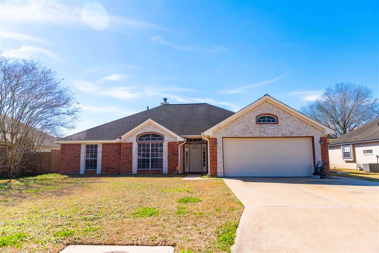 8065 Turnberry Circle - Photo 1