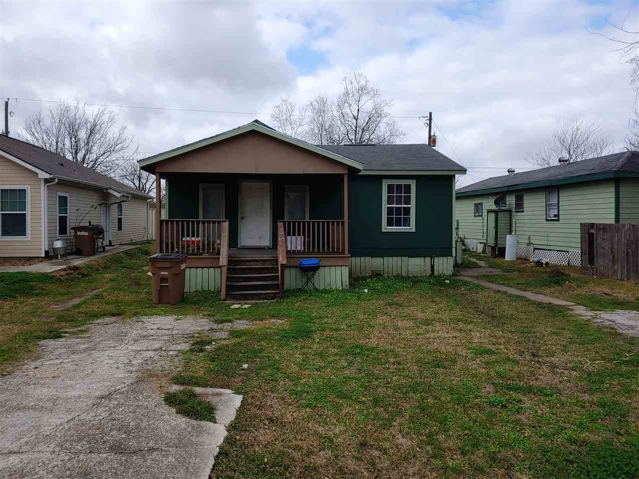 2618 Avenue D - Photo 1