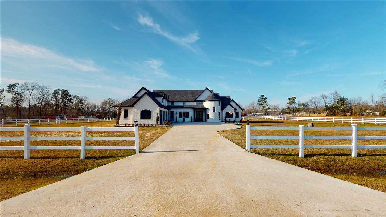 270 Pvt Rd 8149 - Photo 1