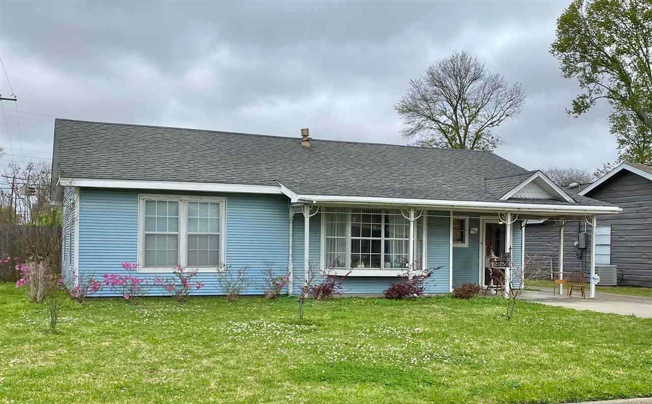2250 8th St - Photo 1