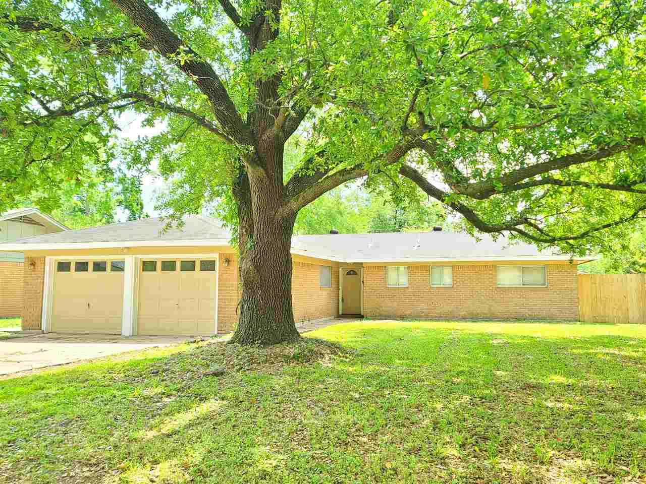 360 Jackson Dr. - Photo 1