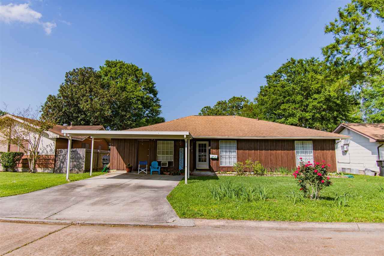 619 18th Street - Photo 1