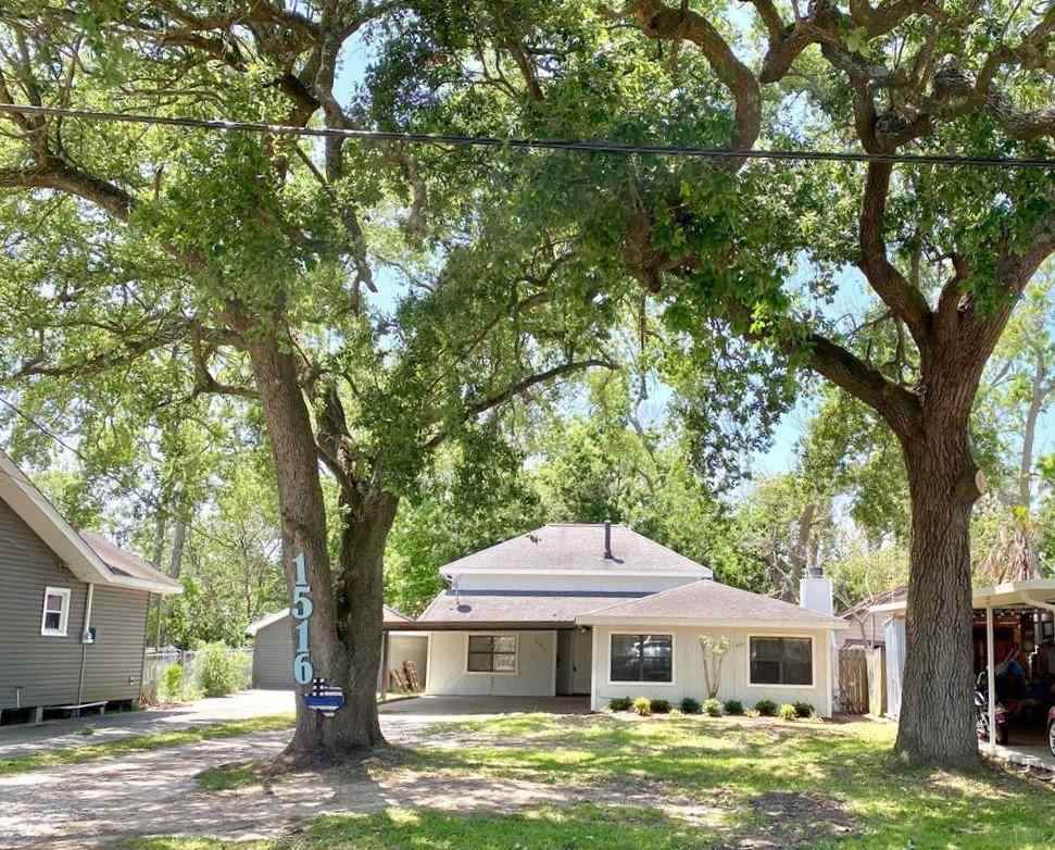 1516 Llano St - Photo 1