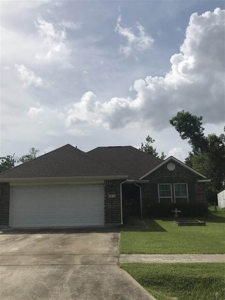 1911 5th Street - Photo 1