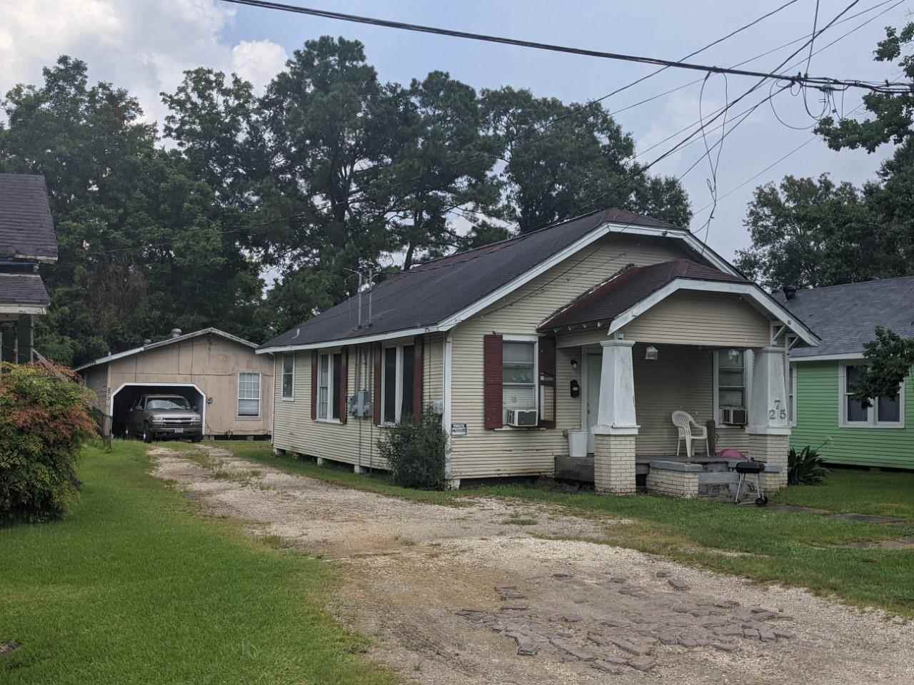 273-275 Adams - Photo 1