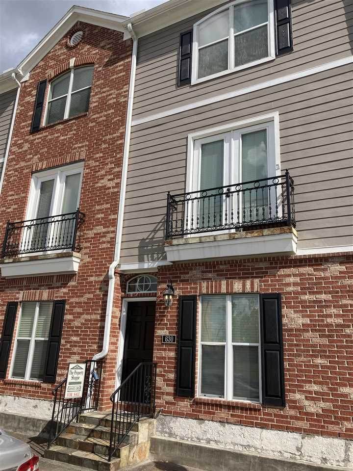 701 Trinity - Photo 1