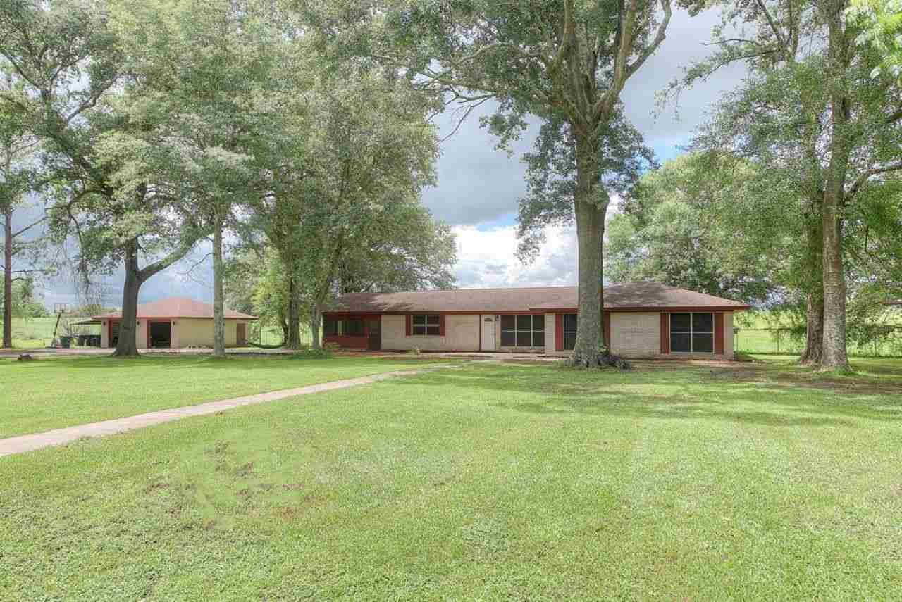 3303 63rd - Photo 1