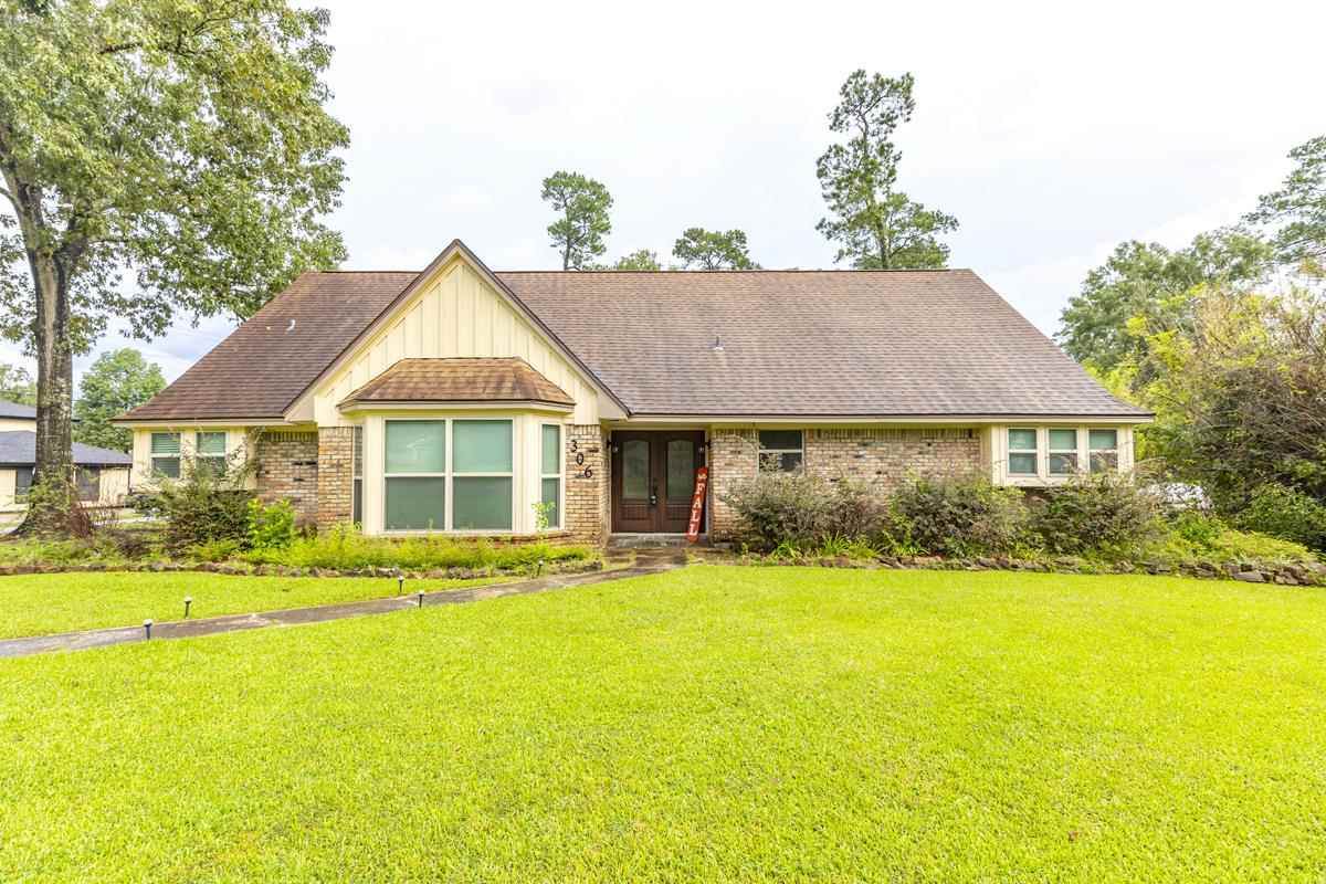 306 W Pineshadows - Photo 1