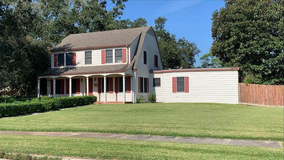 2935 6th St. - Photo 1