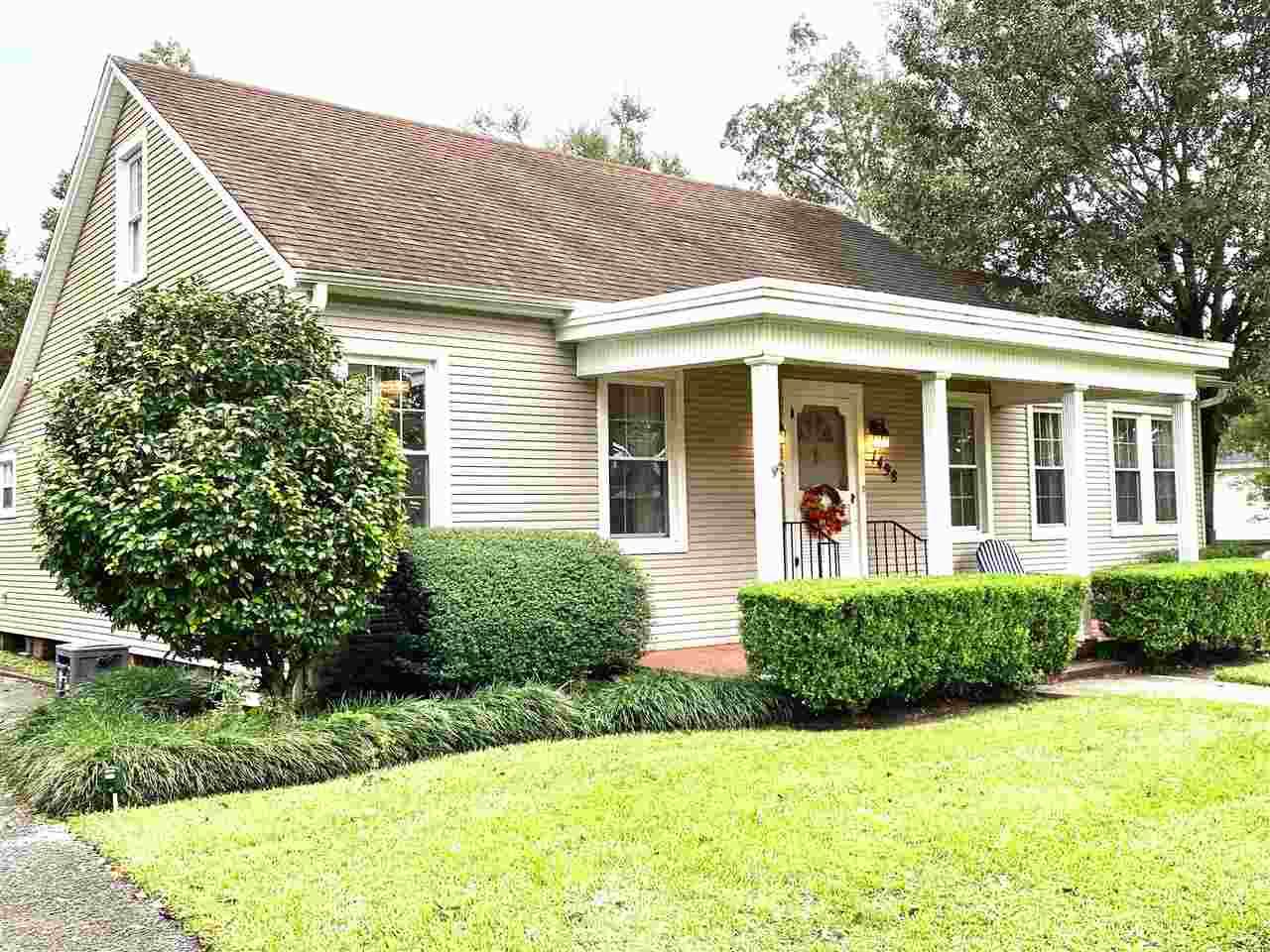 1498 Central Dr. - Photo 1