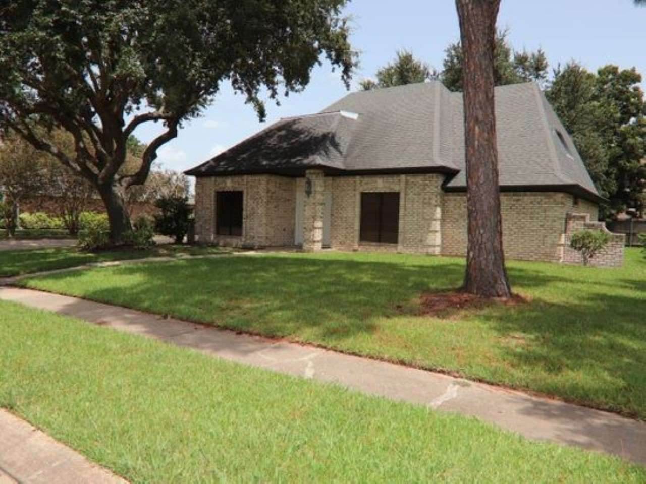 506 Meadowgreen - Photo 1