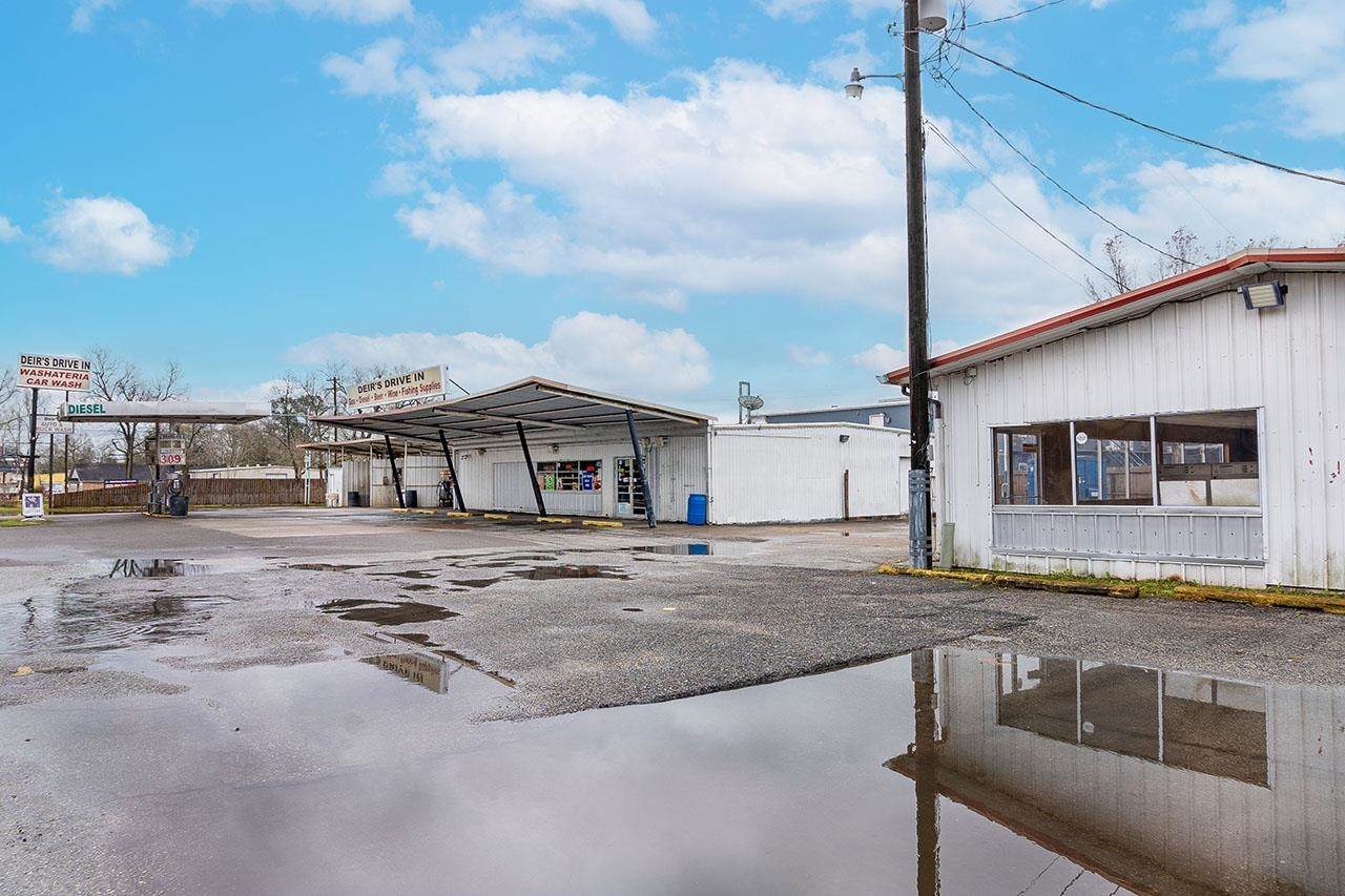 655 W Ave N (327) - Photo 1