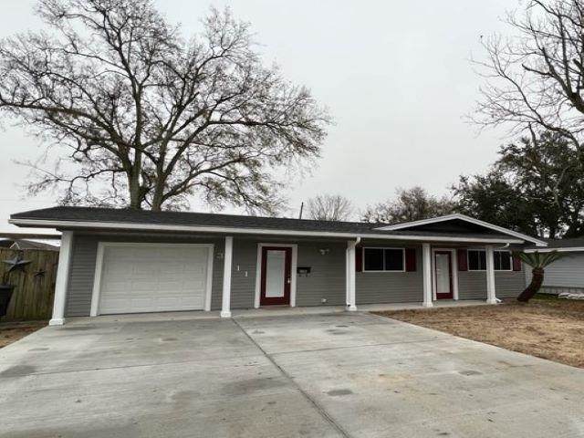 3011 Avenue A - Photo 1
