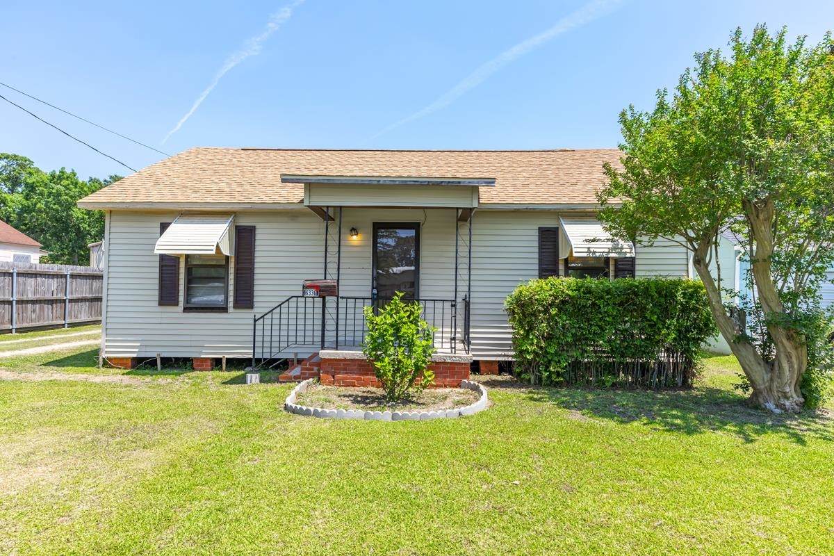 6336 32nd St - Photo 1