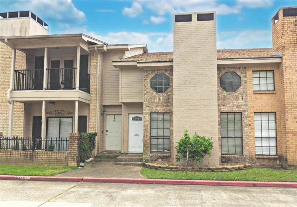 1620 Wellington Place - Photo 1