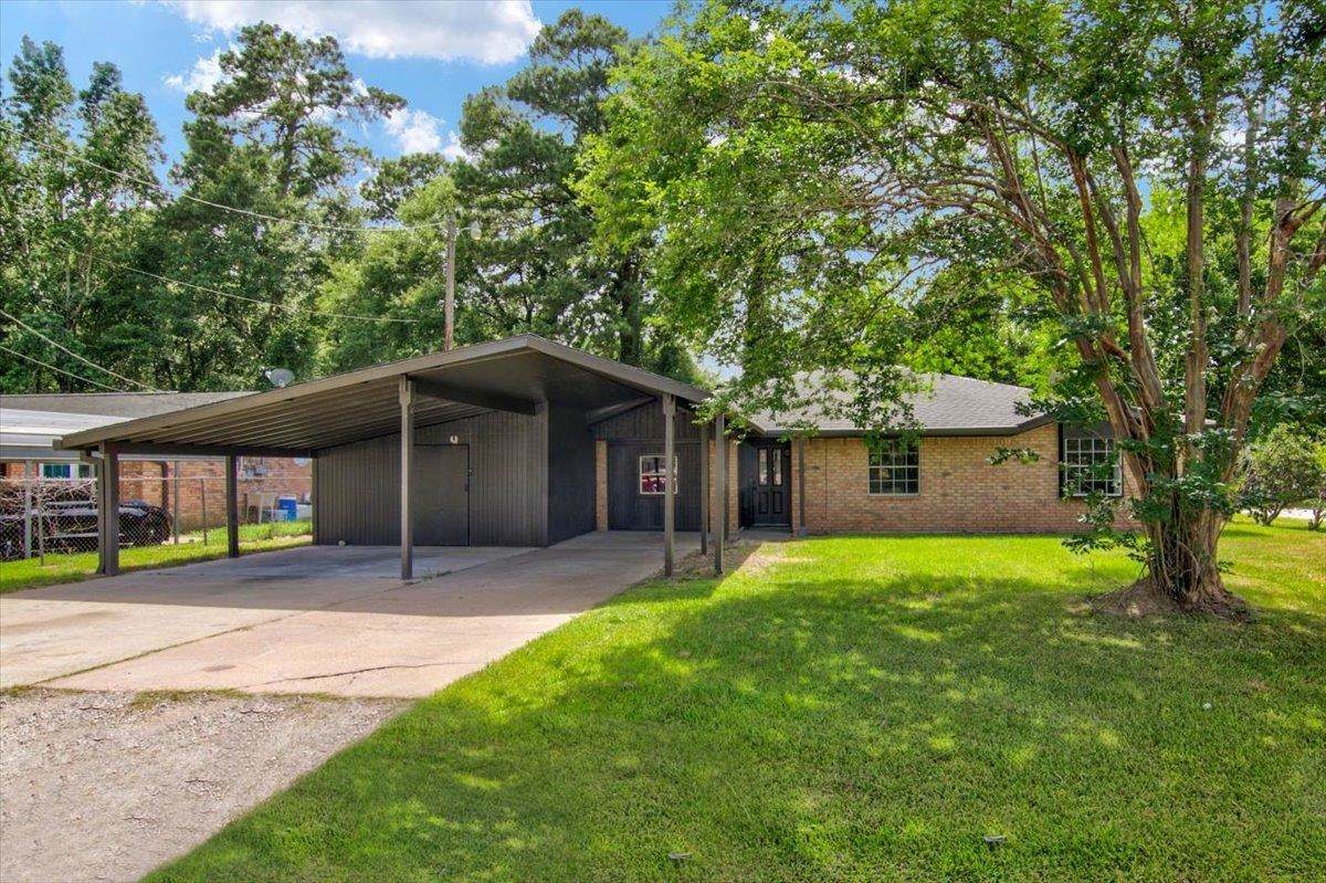 330 Hebert - Photo 1