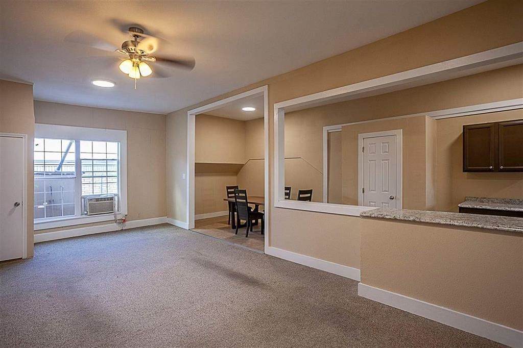 2493 Calder - Photo 1