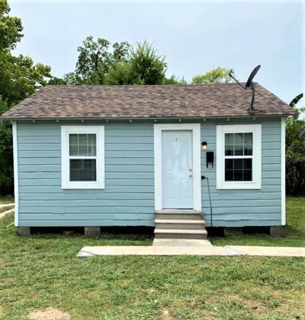 1243 Long Ave - Photo 1