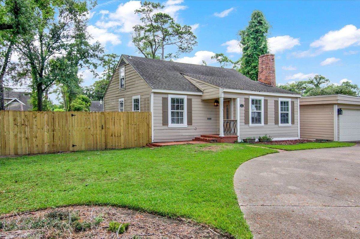 2435 Louisiana - Photo 1