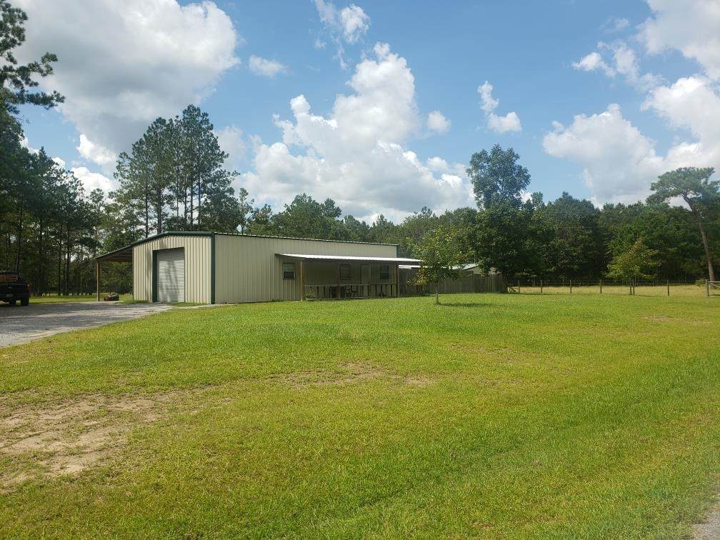 10446 Fm 421 - Photo 1