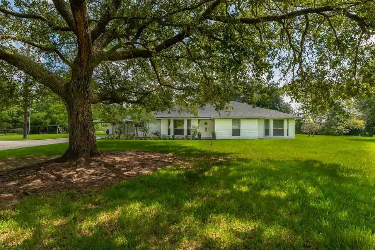 8785 Winzer Rd - Photo 1