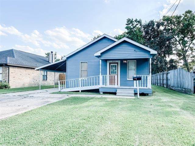 323 N 6th St - Photo 1