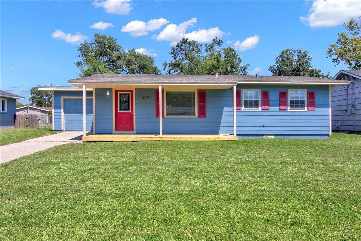 310 Camellia - Photo 1