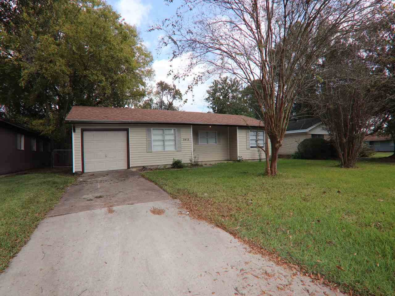 3912 Broadmoor Dr - Photo 1