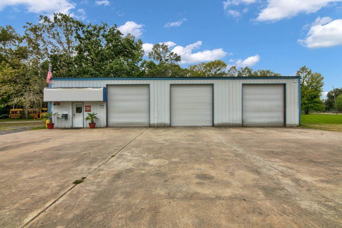 9561 Hwy 62 - Photo 1