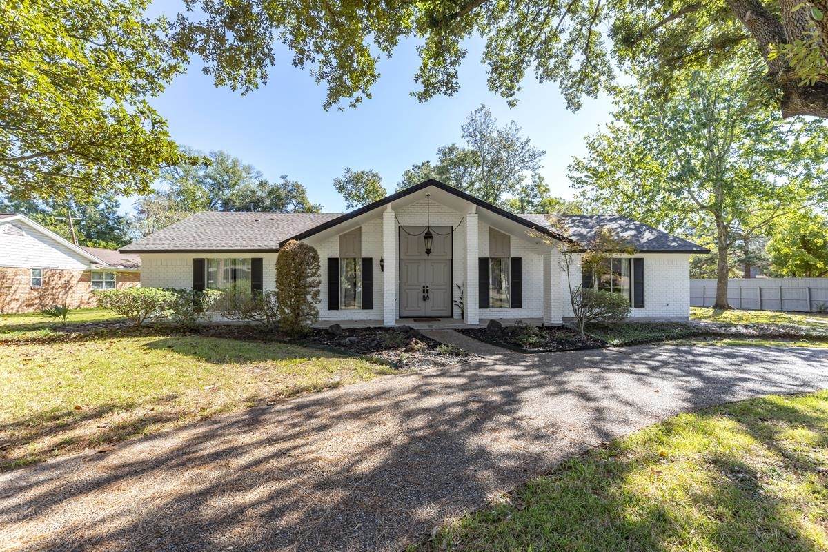 590 Goodhue Rd - Photo 1