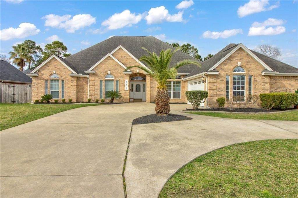 343 Tyler - Photo 1