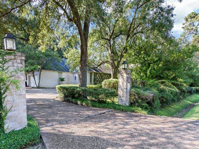 695 Thomas Rd - Photo 1