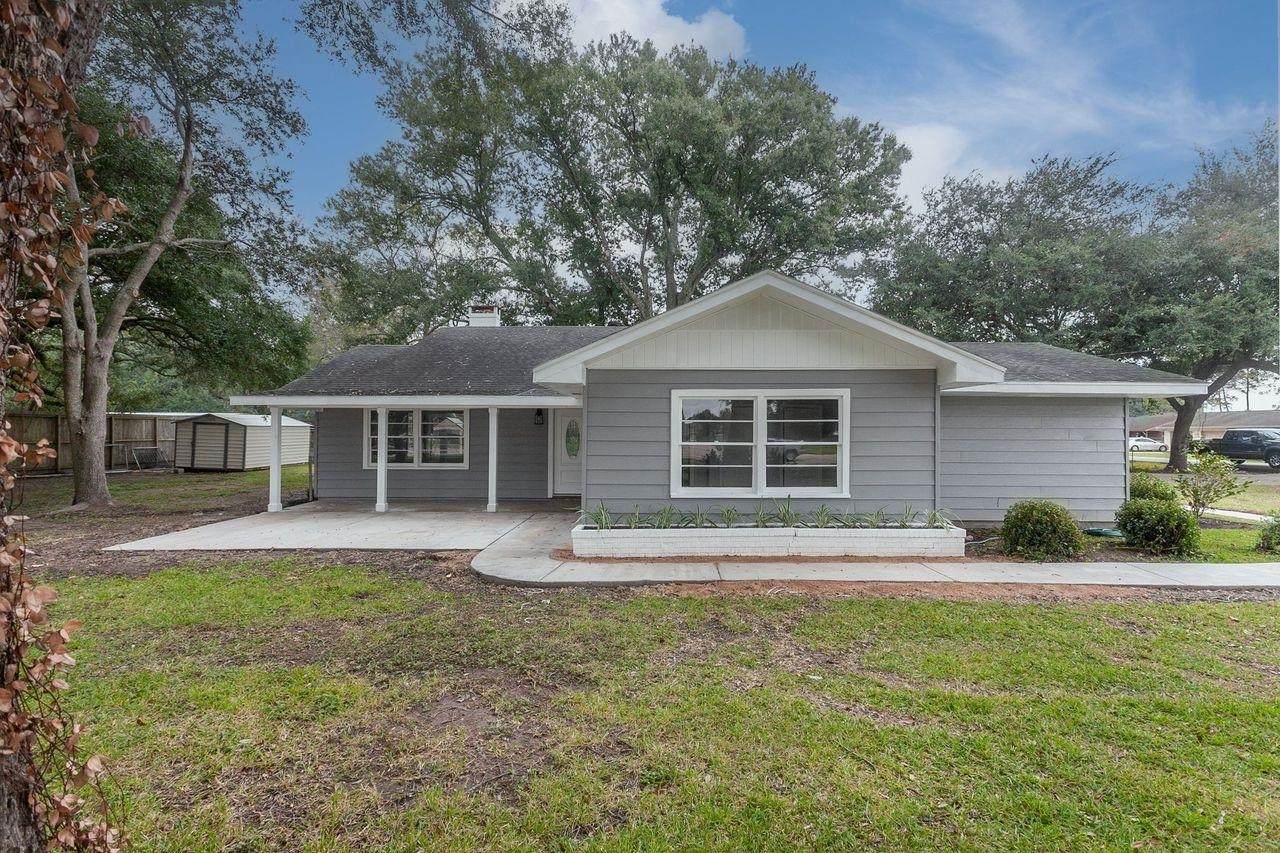 340 Major Dr - Photo 1