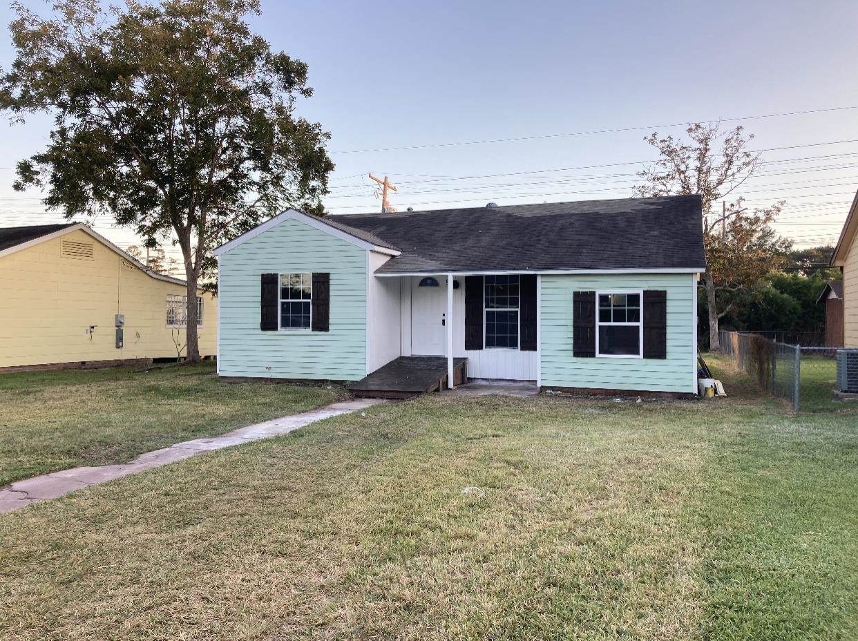 5 Colburn Ave - Photo 1
