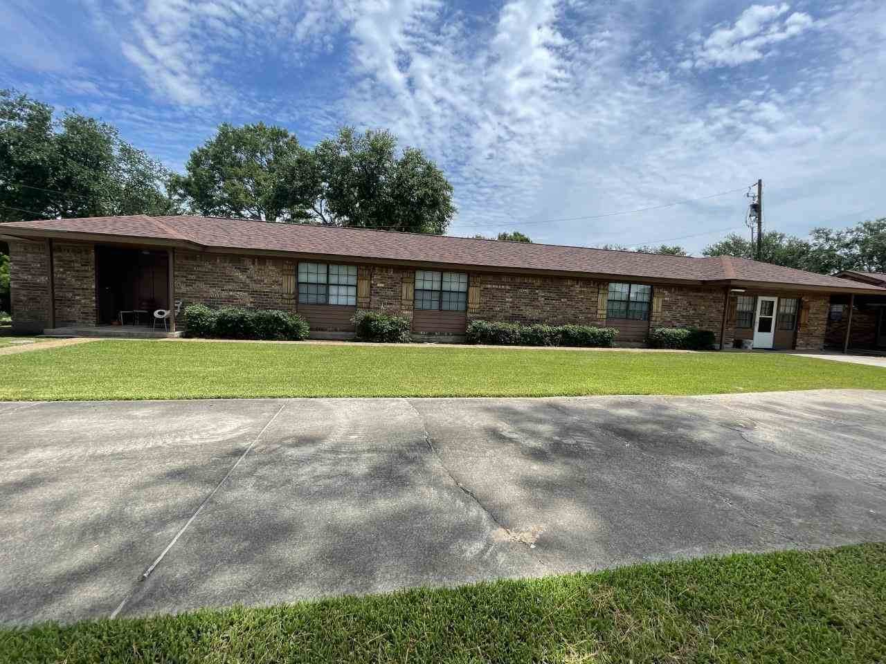 6900 Pinetop - Photo 1