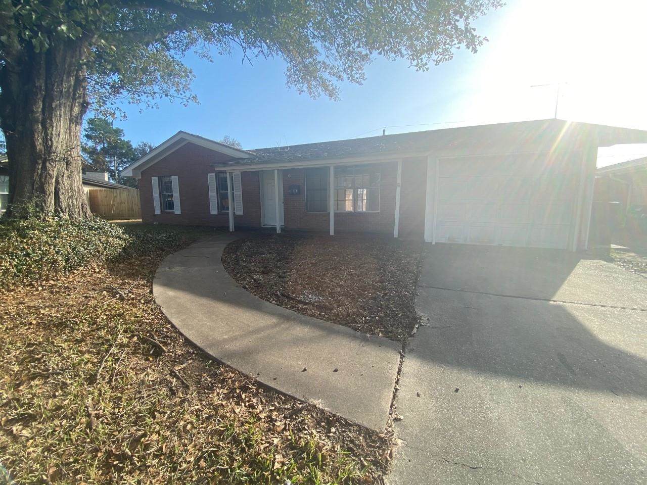 1101 Bernice - Photo 1