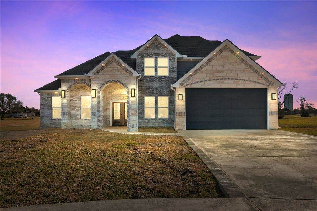 3980 Champions Ct. - Photo 1