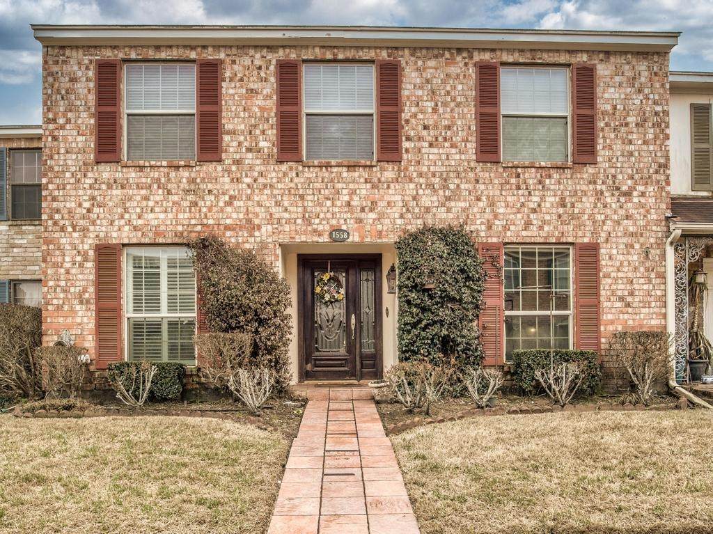 1558 Marshall Woods - Photo 1