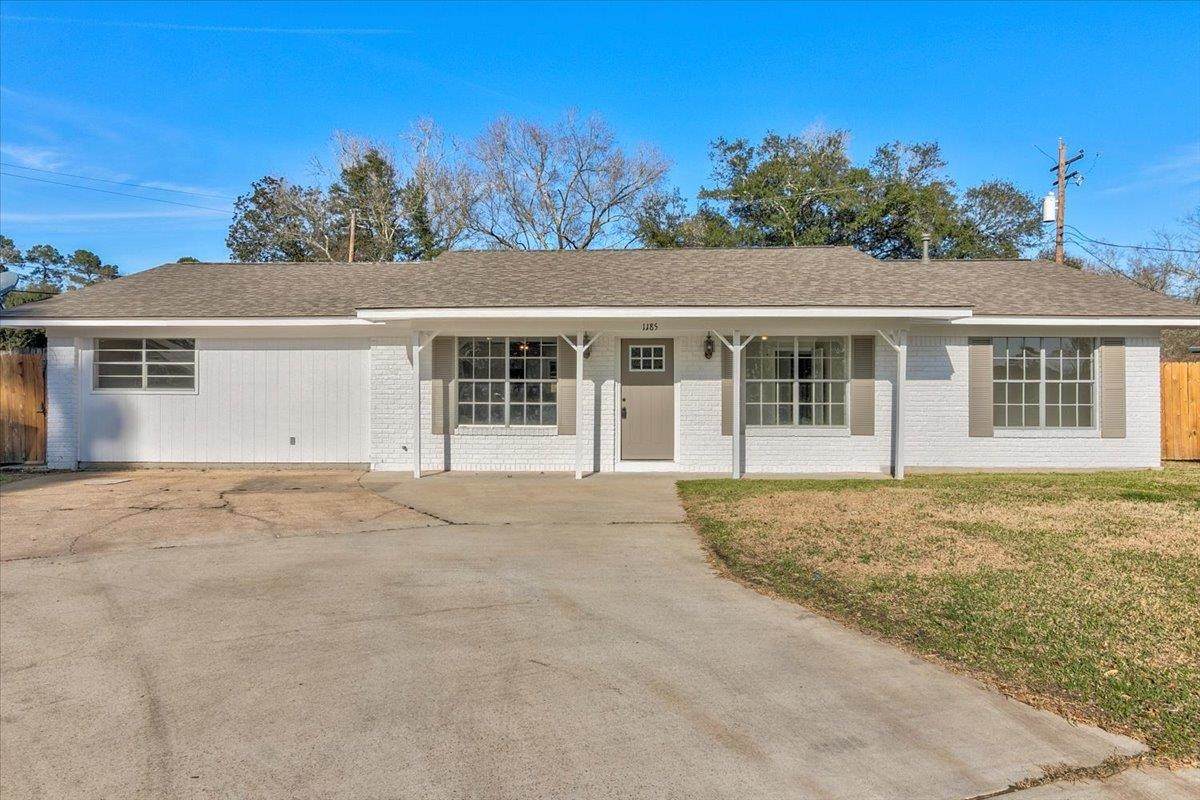 1185 Alma Circle - Photo 1