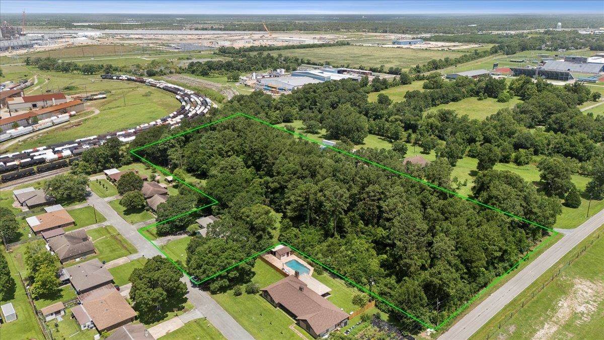 000 Newton - Photo 1