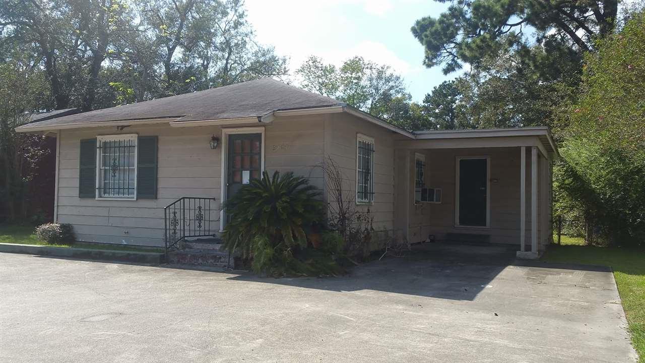 2207 16th Street - Photo 1