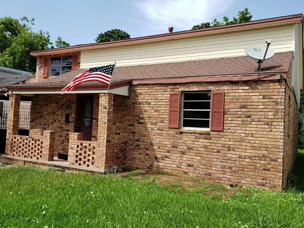 2620 2nd Avenue - Photo 1