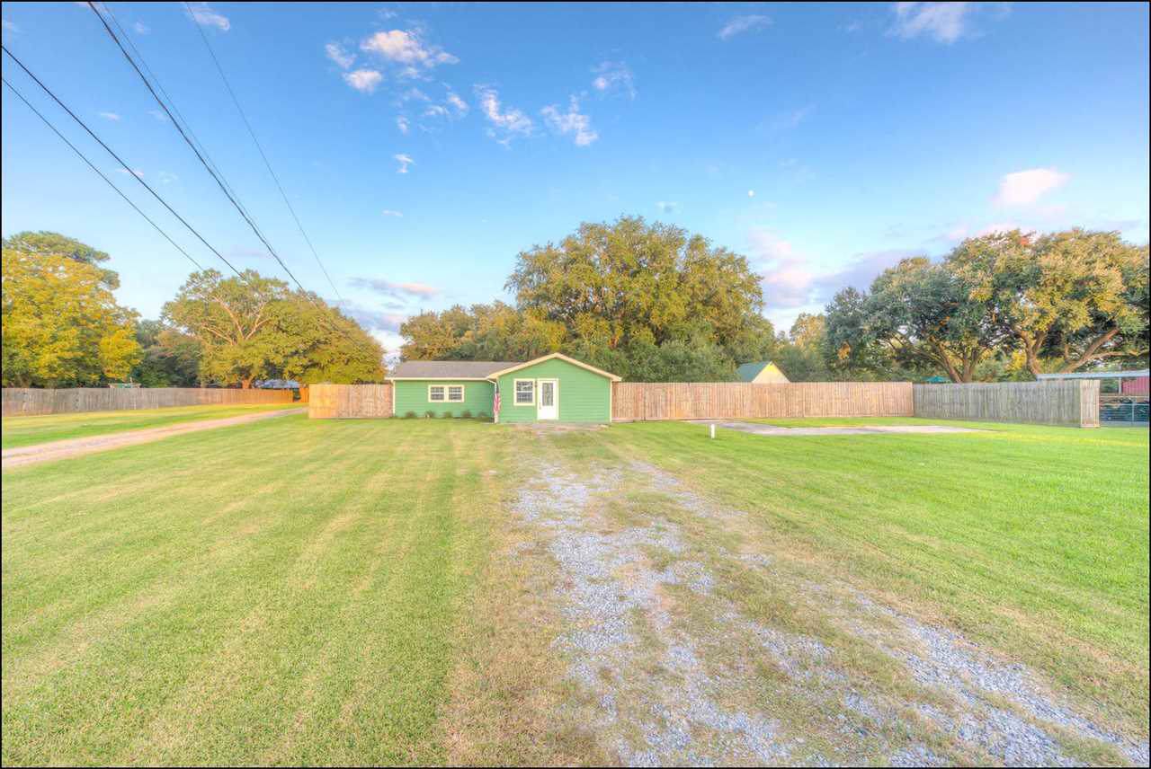 537 Bland Dr - Photo 1