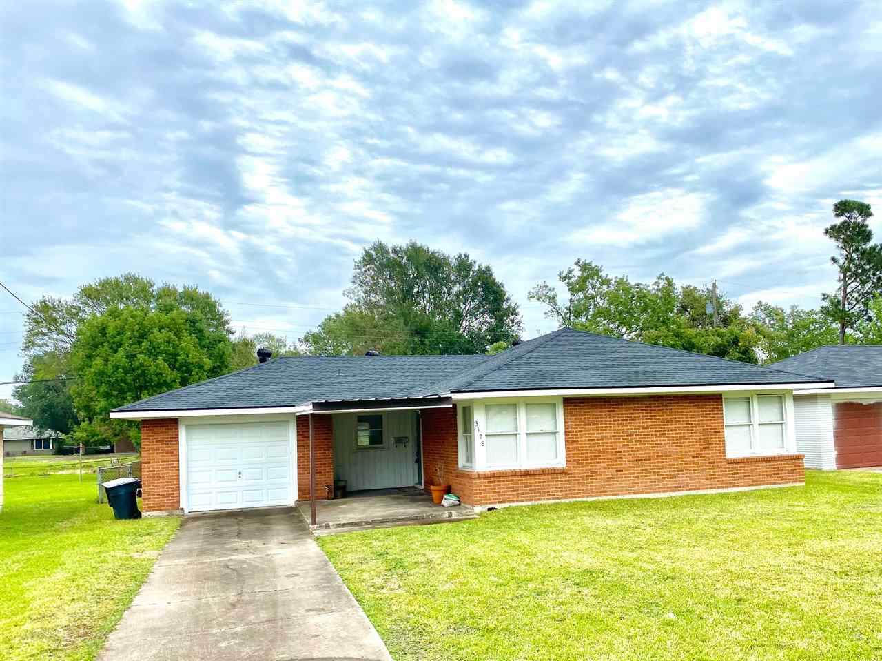 3128 Maple Ave - Photo 1