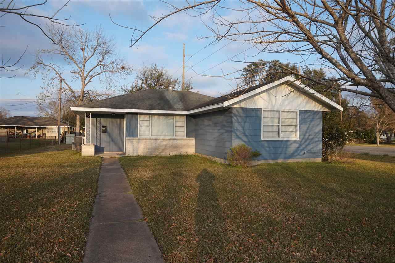 4800 Simpson Ave - Photo 1