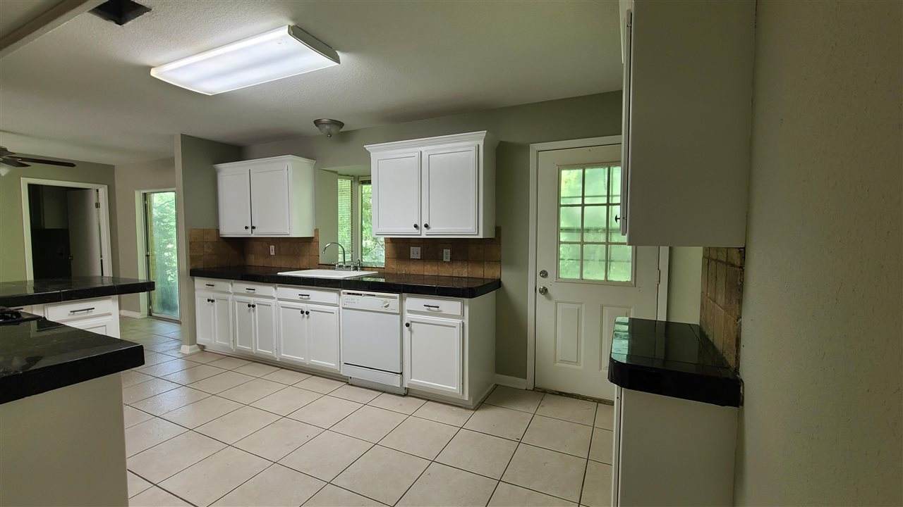 768 Main - Photo 1