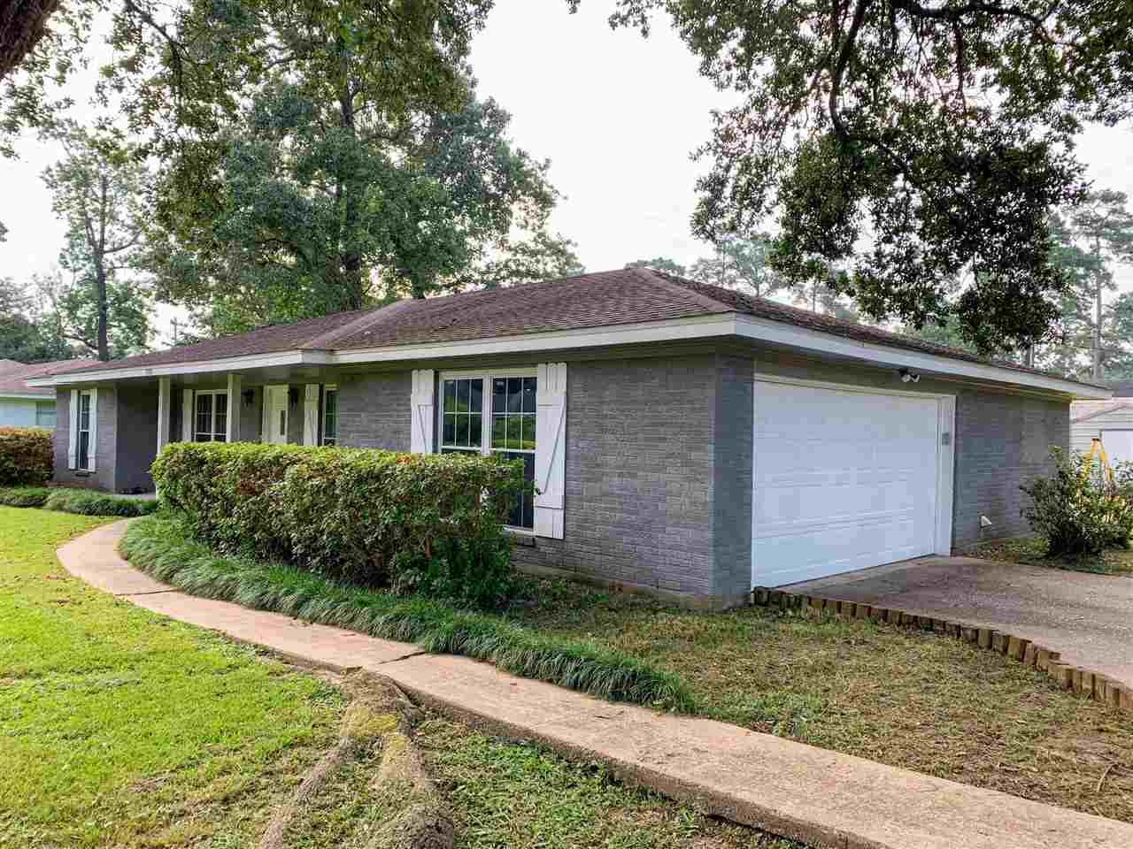 1880 Wexford Dr - Photo 1