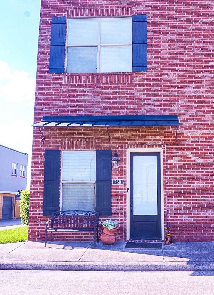 701 Trinity St Ste. #750 - Photo 1