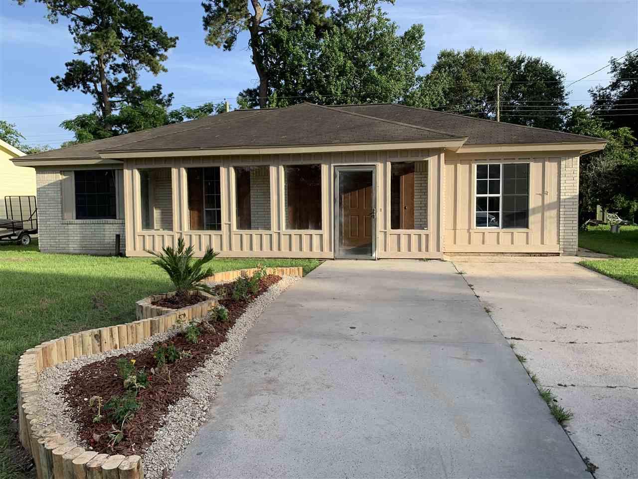3645 Hemlock - Photo 1